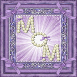 mom spelled in pearls with pearl, diamons frame